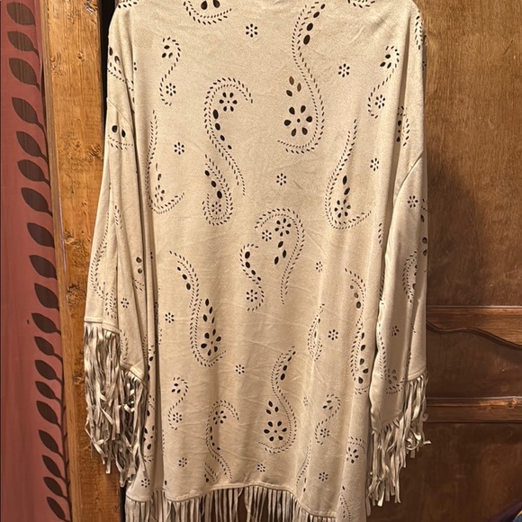 Wrangler Cream Cardigan with Fringe Details - Picture 6 of 6